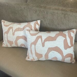 Accent Pillows (2)